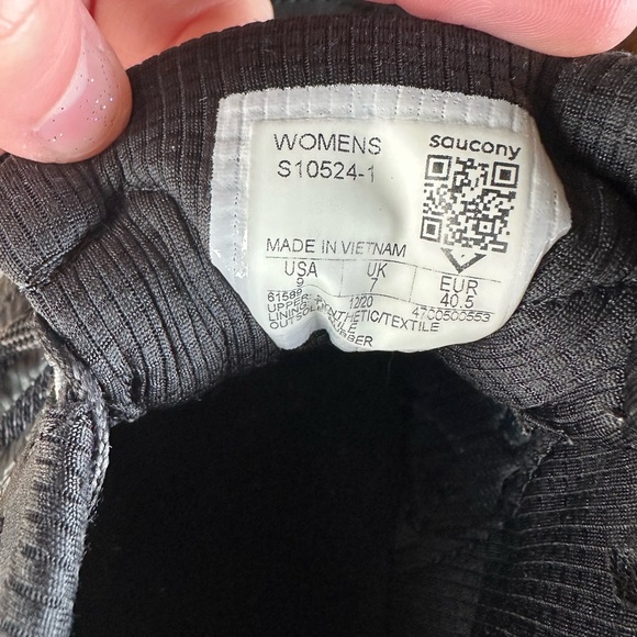 Saucony Excursion TR13 Black and Gray Athletic Shoes - Picture 4 of 5